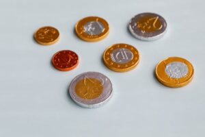 Nieuczciwe zapisy w umowach kredytowych w euro – jakie klauzule mogą być podstawą do unieważnienia?